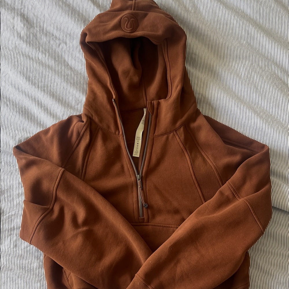 Lululemon Scuba